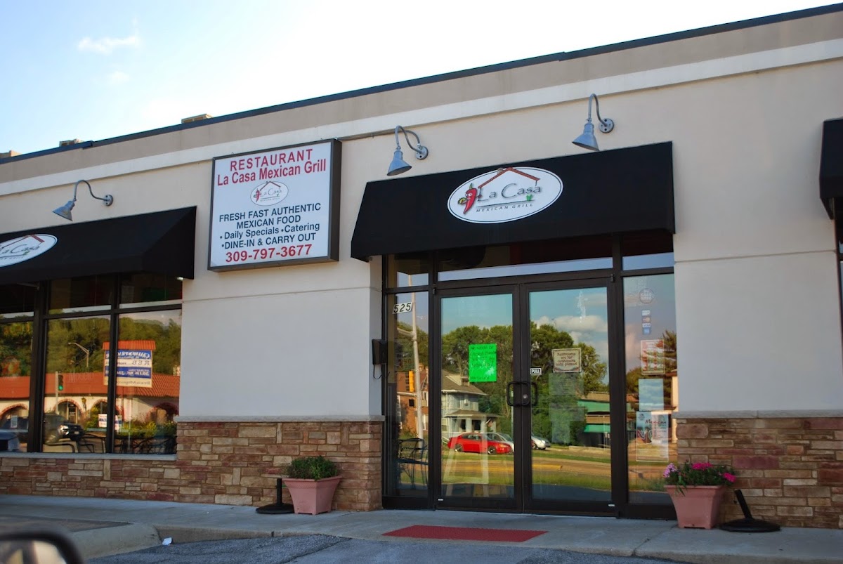 La Casa Mexican Grill